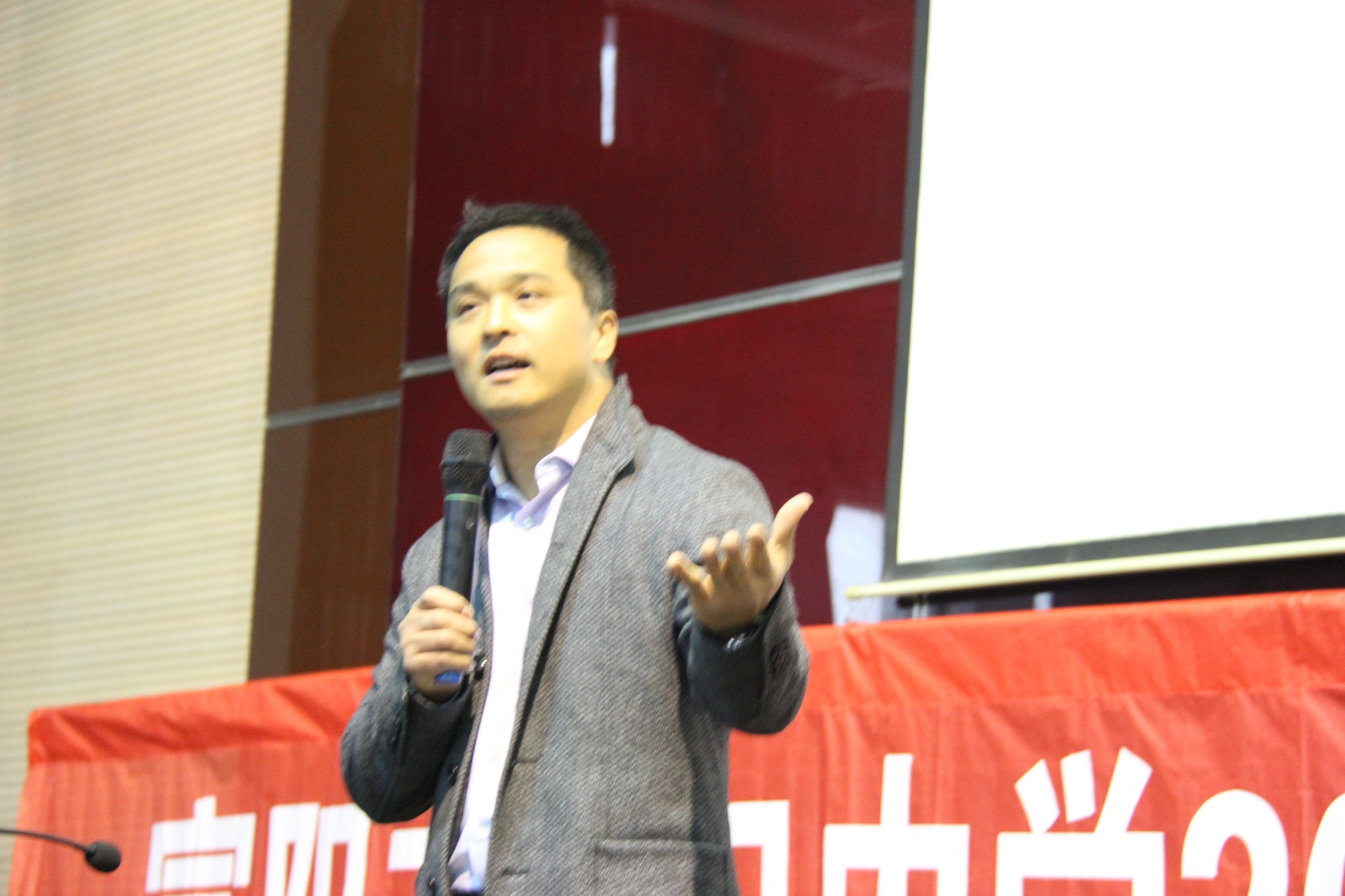 王国权向富阳场口中学取得2013高考突破发去贺电图片